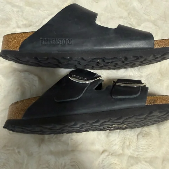 Birkenstock Black Sandals with Silver Buckles Size 6 EU 36 - Picture 2 of 3